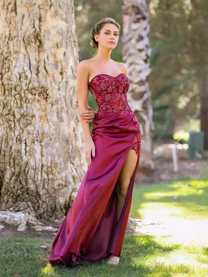 Enchanting mermaid satin and heart-shaped neckline with sleeveless sequins, lace decals and beading, and Prom Dresses with slit and lace up back