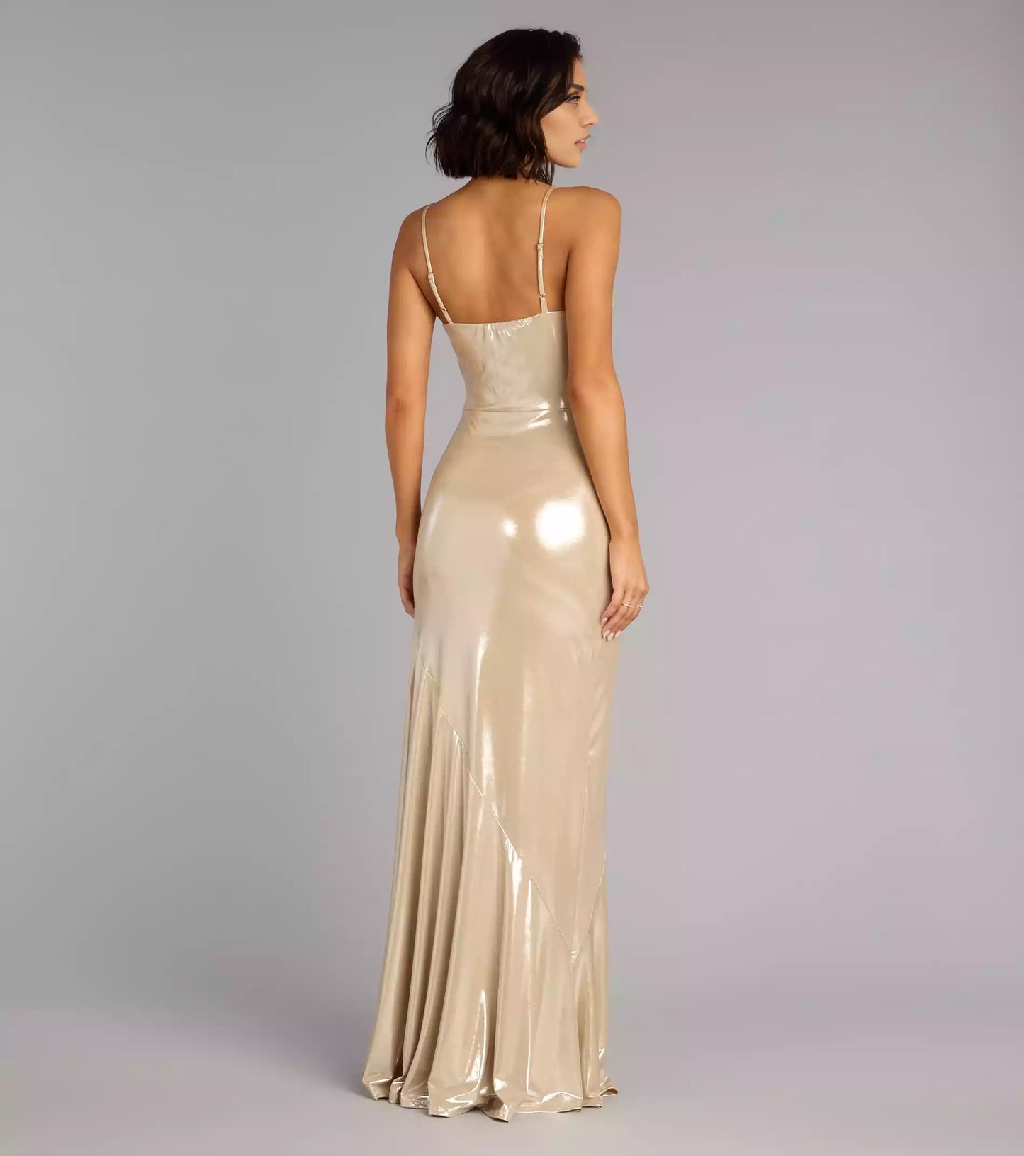 Enchanting stretch knit lining with adjustable thin shoulder straps, round neck, A-line silhouette, ruffled edges and floor Prom Dresses