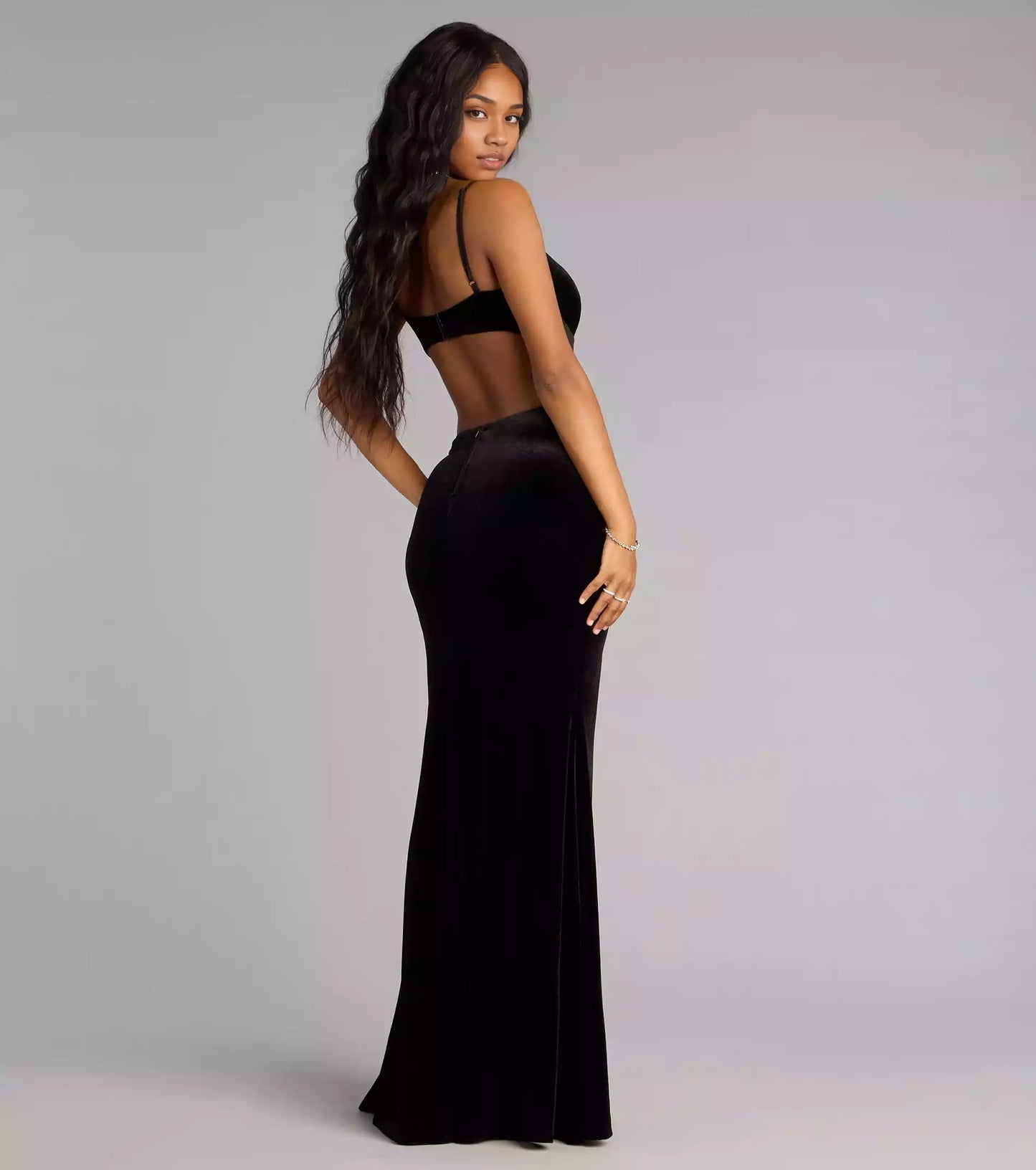 Exquisite luxury velvet V-neck adjustable thin shoulder strap with hollowed out mermaid silhouette and Prom Dresses on the ground