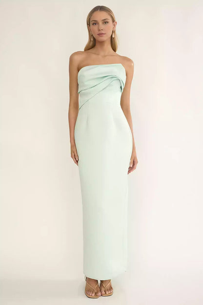 Exquisite strapless pleated details lined with a zipper at the back for a charming look Prom Dresses