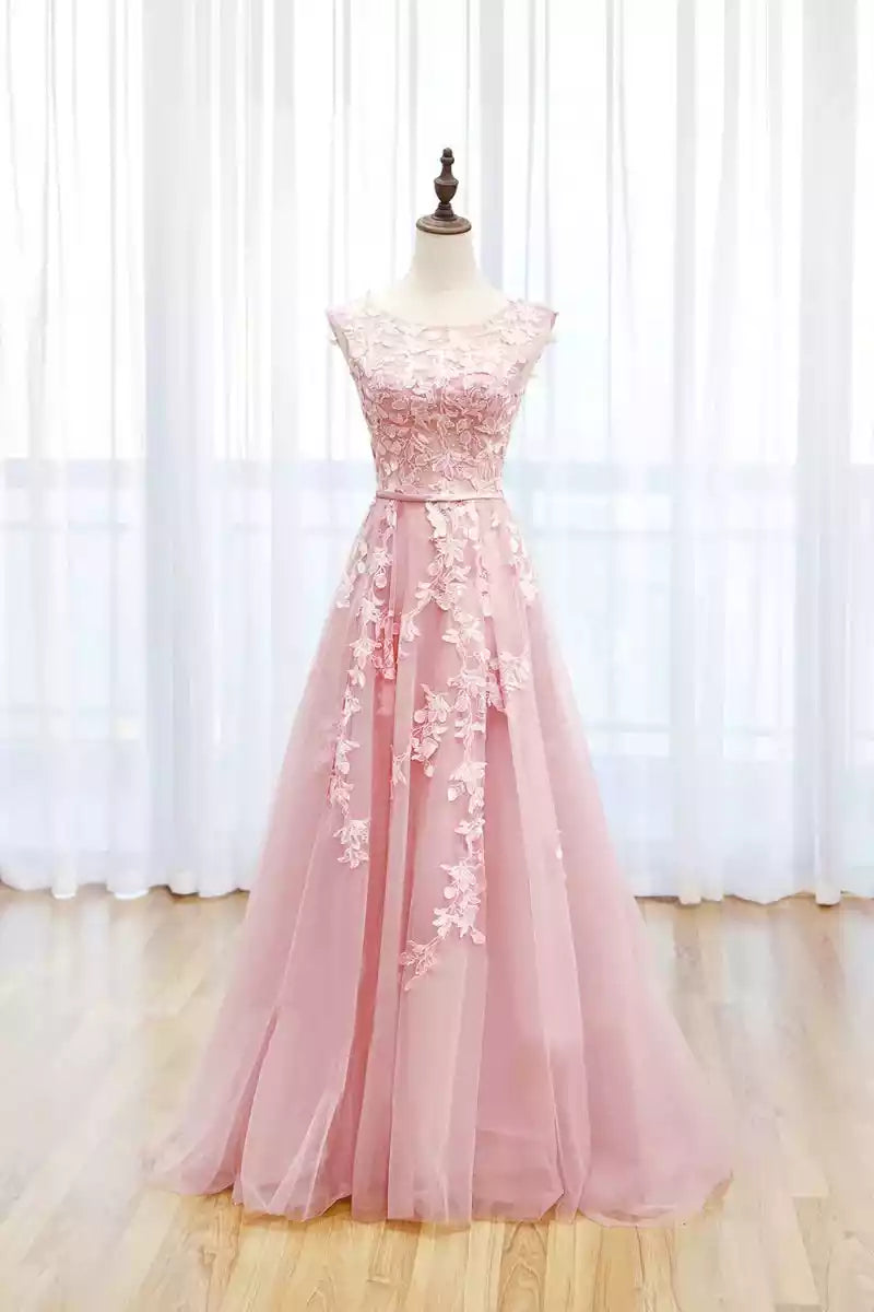 Eye catching A-line lace round neck short sleeved decal backless Prom Dresses