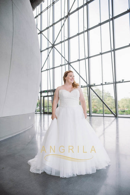 Sweetheart Lace Bodice Plus Size Wedding Dresses