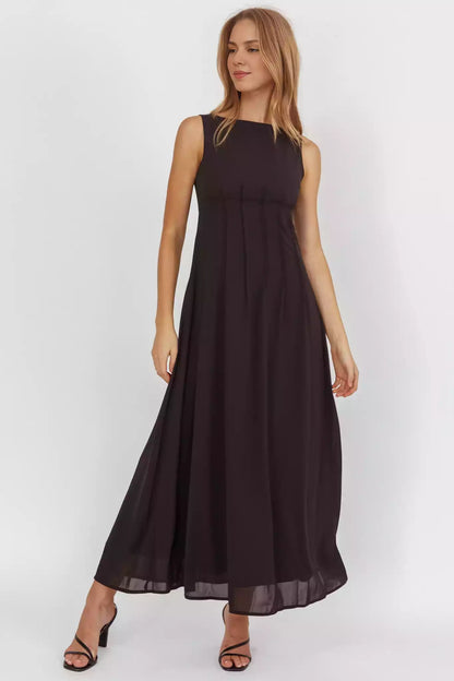 Fashionable sleeveless pleated details with zipper at the back, eye-catching focus Prom Dresses