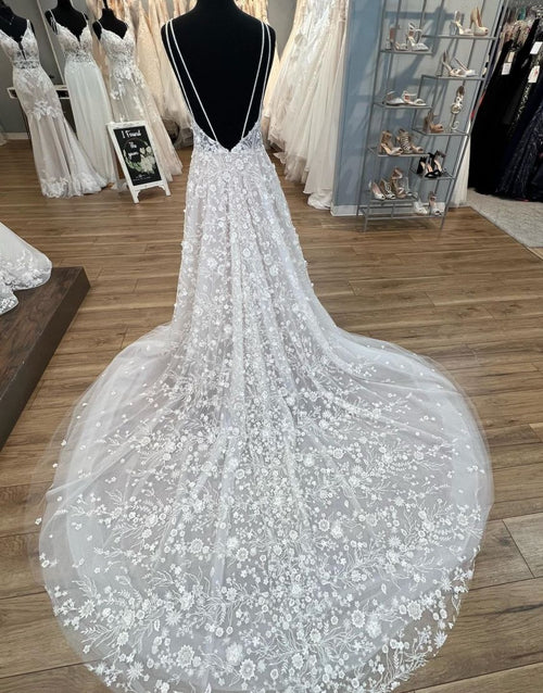 Aimishang Elegant Gorgeous A-Line V-Neck Open Back Chapel Train Wedding Dress
