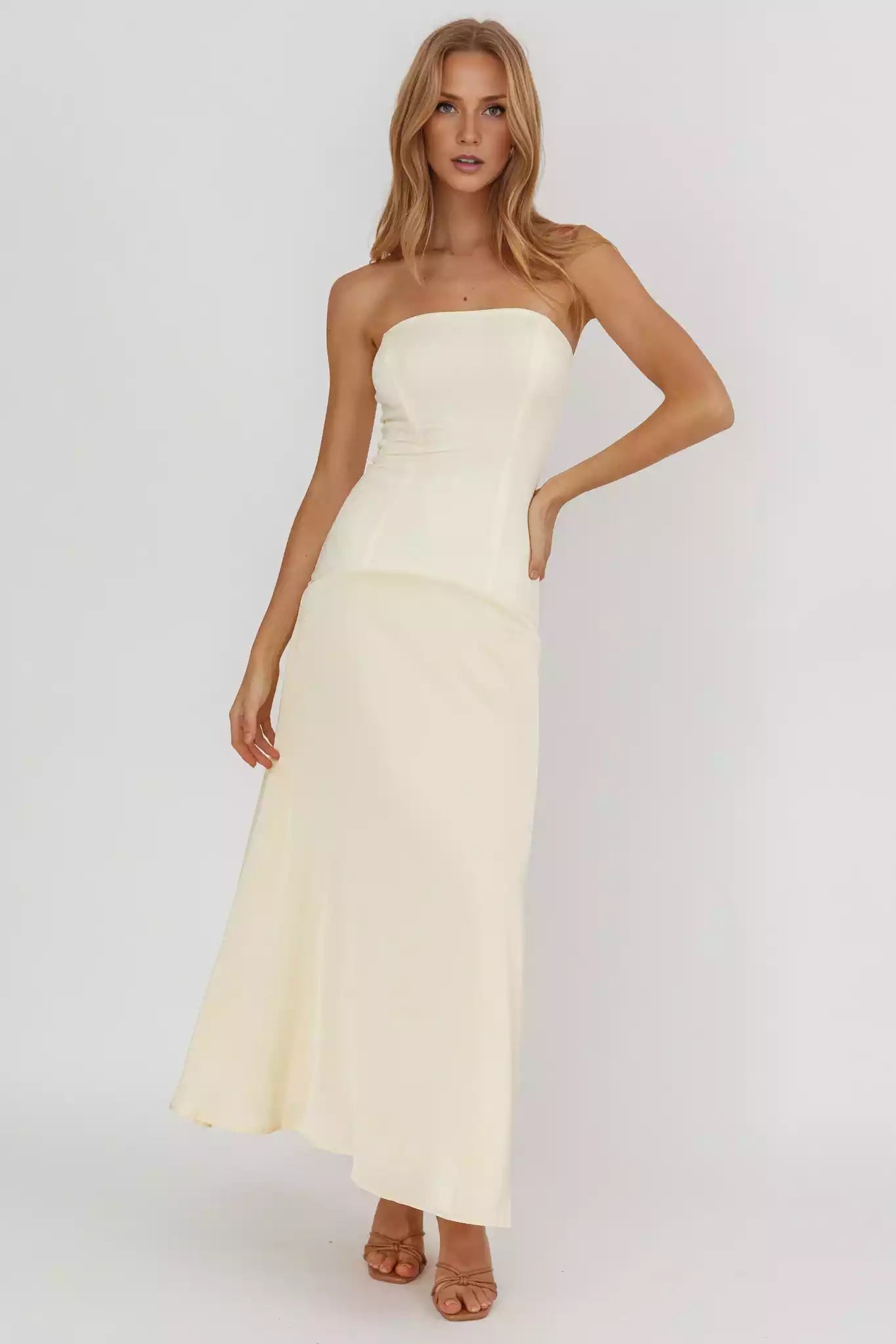 Gorgeous interior strapless low waist with zipper at waist, sleeveless long Prom Dresses