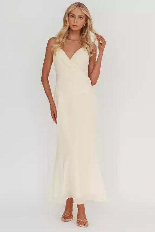 Gorgeous lining, sloping collar, adjustable shoulder straps, waist pleats, side zippers Prom Dresses