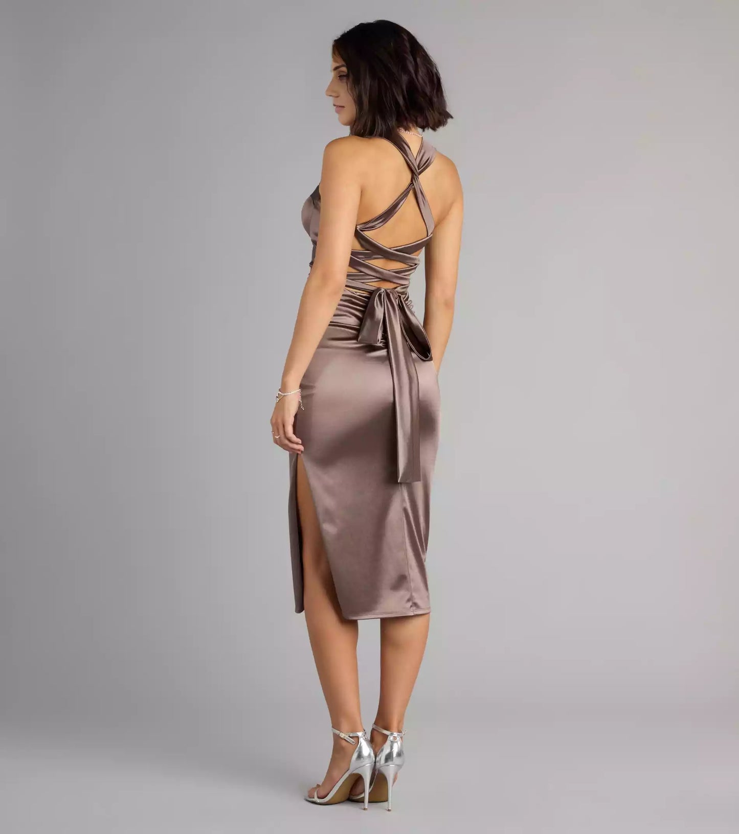 Gorgeous stretch satin heart-shaped neckline, wide shoulder straps, back strap, hem zipper, tight silhouette, front slit, Prom Dresses