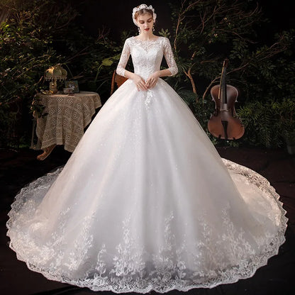 Luxury Big Sweep Train Wedding Dress Plus Size Lace Gown