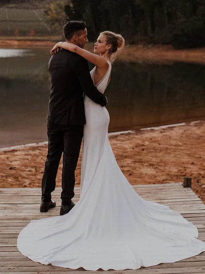 Elegant Mermaid Back-V Sleeveless Chapel Train Satin Appliqued Wedding Dresses Charming