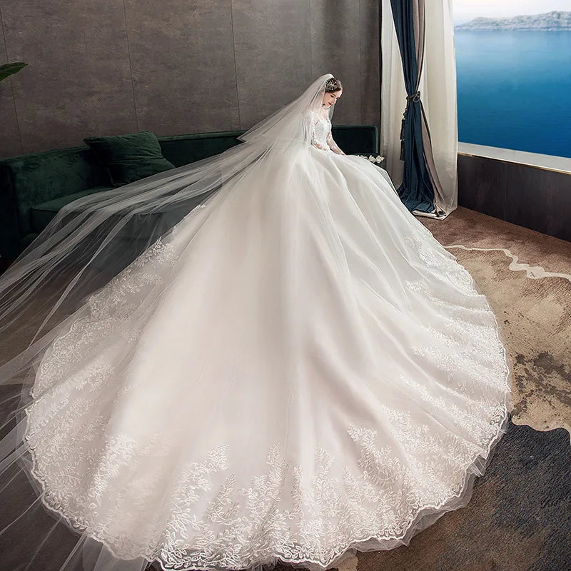 Vintage O Neck Full Sleeve Wedding Dress Lace Embroidery Gown