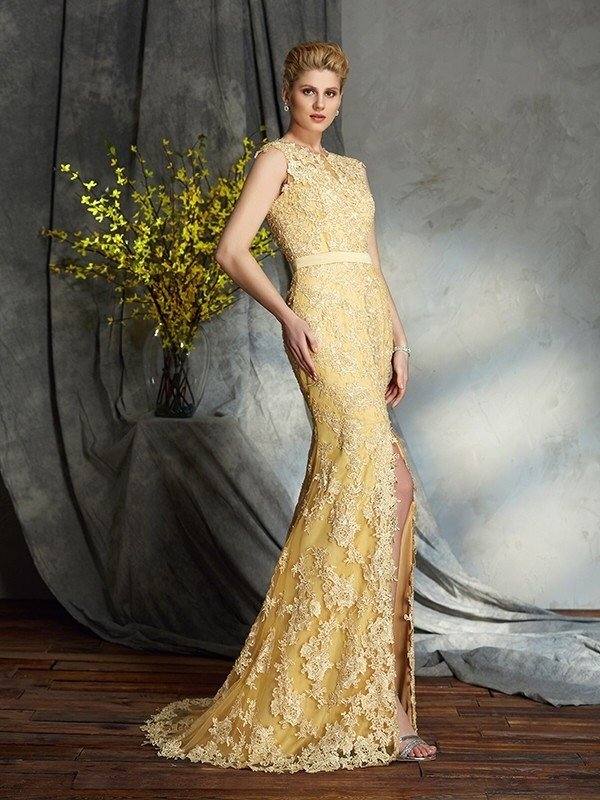 Trumpet/Mermaid Scoop Lace Sleeveless Long Lace Mother of the Bride Dresses - RongMoon