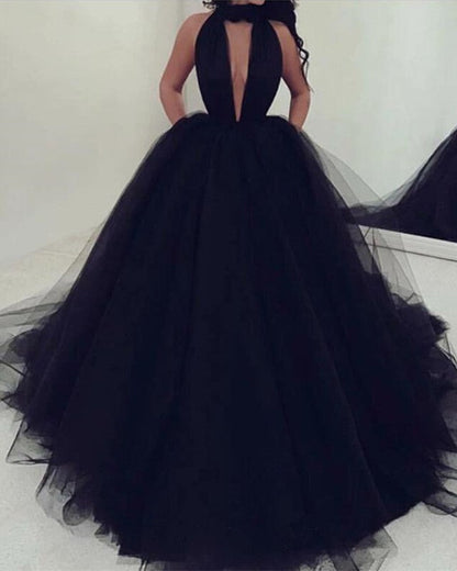 Halter Tulle Ball Gown Prom Dresses With Pockets