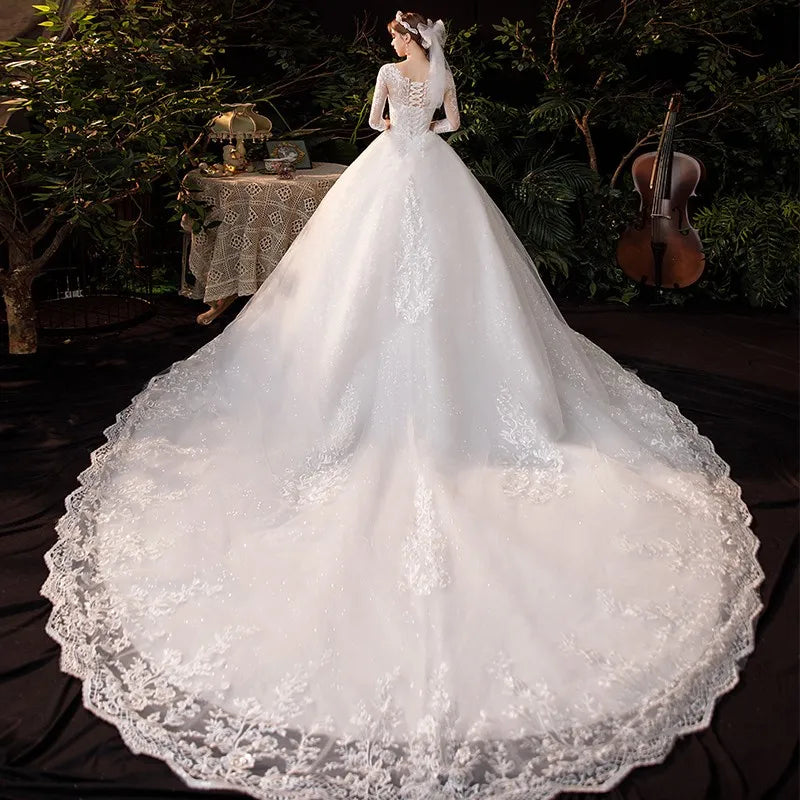 Luxury Big Sweep Train Wedding Dress Plus Size Lace Gown