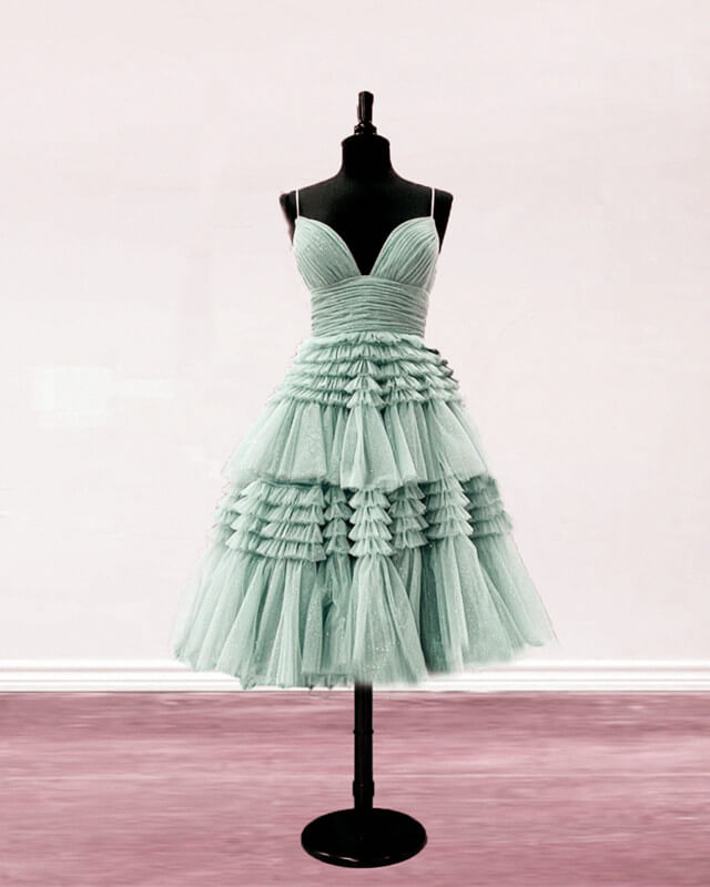 Chic V-neck Tiered Tulle Homecoming Dresses
