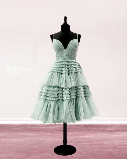 Chic V-neck Tiered Tulle Homecoming Dresses