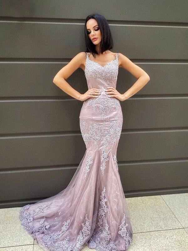 Trumpet/Mermaid Sleeveless Sweep/Brush Train Applique Tulle V-neck Dresses - RongMoon
