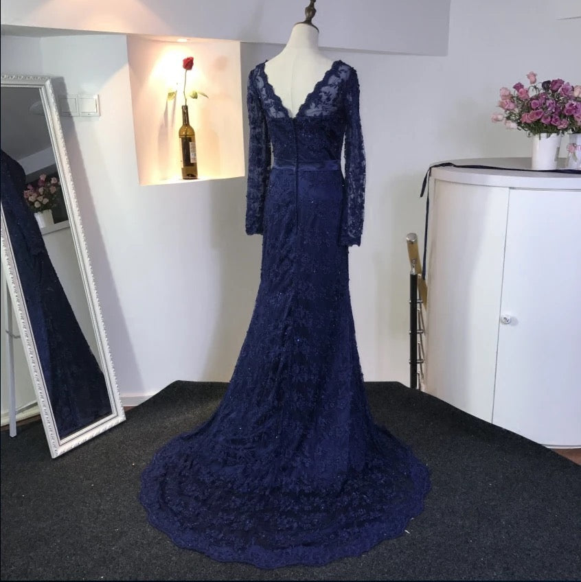 Lace Long Sleeves V Neck Mermaid Dresses