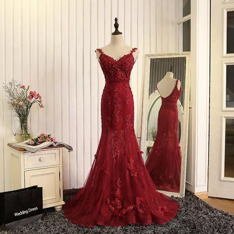 Open Back Lace Mermaid Dresses With Straps