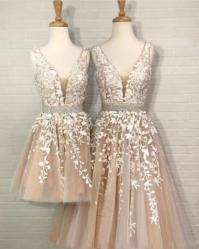 Lovely Lace Embroidery Beaded V-neck Tulle Homecoming Dresses