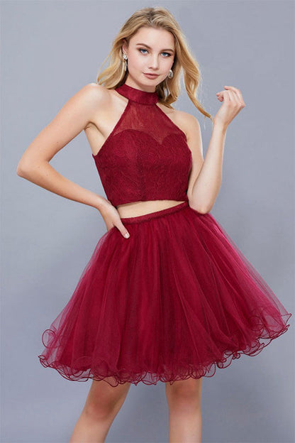 Chic Two-Piece Sleeveless Halter Short Formal Cocktail Dresses
