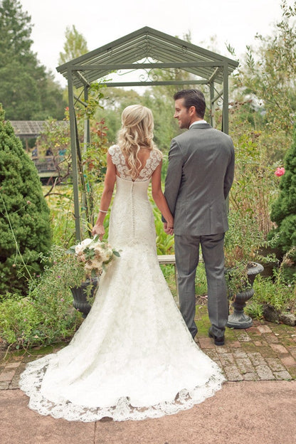 Ivory Lace Sweetheart Boho Wedding Dresses With Detachable Straps