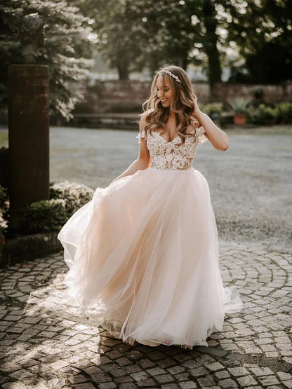 Wonderful Appliqued A-line Wedding Dresses Tulle Gowns Floor Length Beautiful