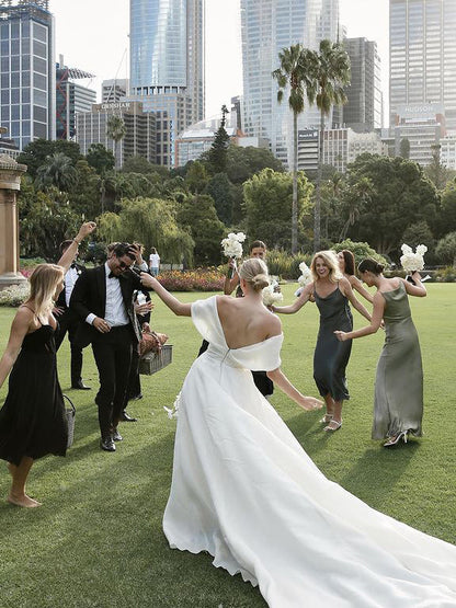 Nifty Organza Sweetheart Neckline A-line Chapel Train Wedding Dress Simple Off Shoulder Elegant