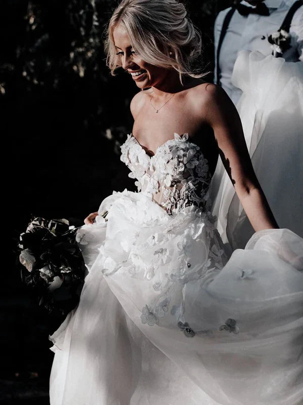 Wholesale Stunning Sweetheart A-line Wedding Dresses Tulle Appliqued Gowns Off Shoulder Floor Length Charming