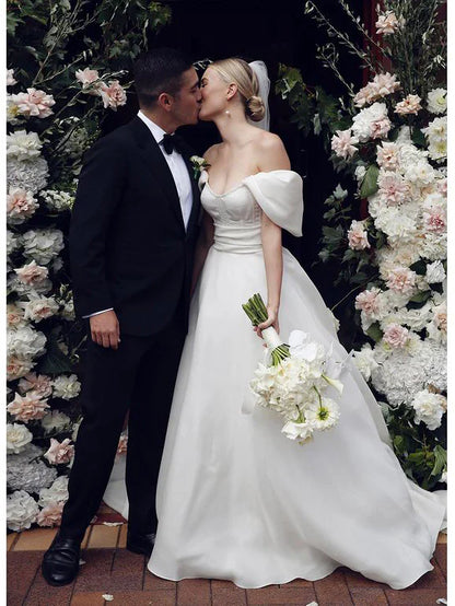 Nifty Organza Sweetheart Neckline A-line Chapel Train Wedding Dress Simple Off Shoulder Elegant