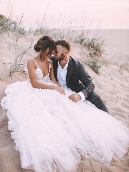 Unique Appliqued A-line Tulle Wedding Dresses With Chapel Train Floor Length Beautiful