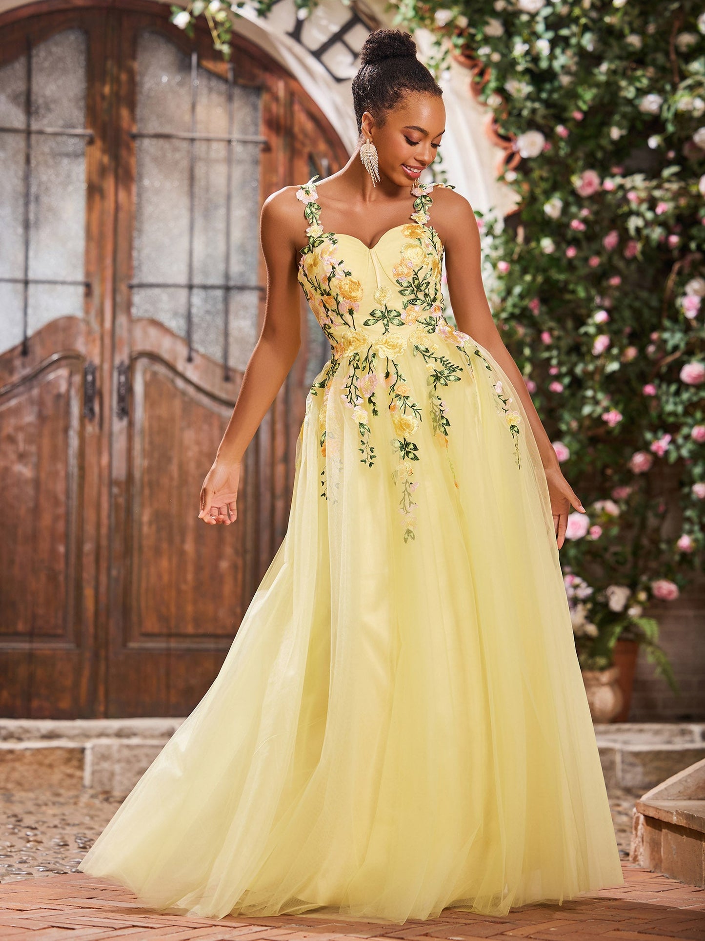 Floral Floor-length Appliqued Sweetheart Tulle Gowns Daffodil