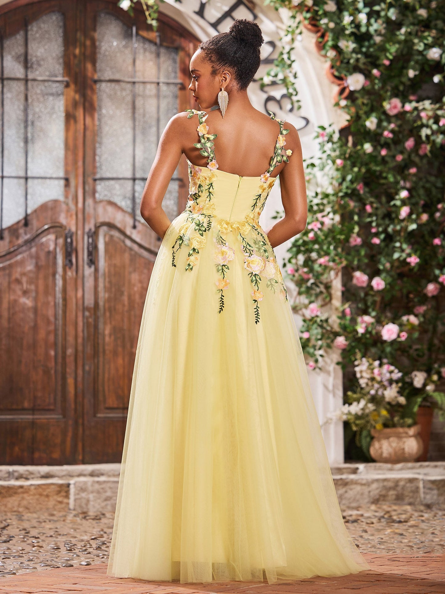 Floral Floor-length Appliqued Sweetheart Tulle Gowns Daffodil
