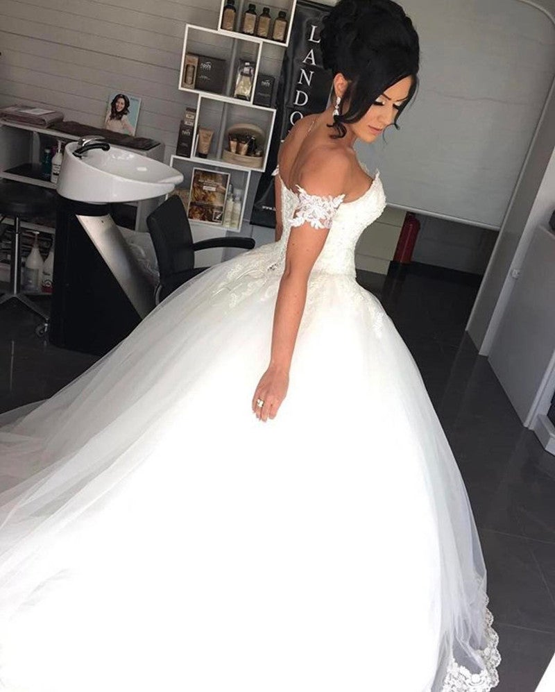Lace Appliques Sweetheart Tulle Wedding Ball Gown Dresses With Removable Straps