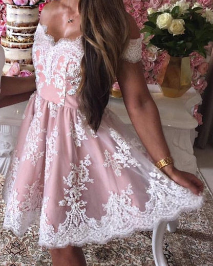 Lace Appliques V-neck Off Shoulder Homecoming Dresses
