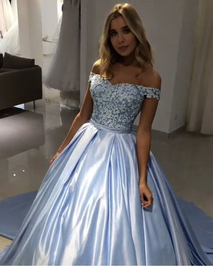 Lace Flowers Embroidery Satin Ball Gowns Quinceanera Dresses