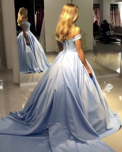 Lace Flowers Embroidery Satin Ball Gowns Quinceanera Dresses