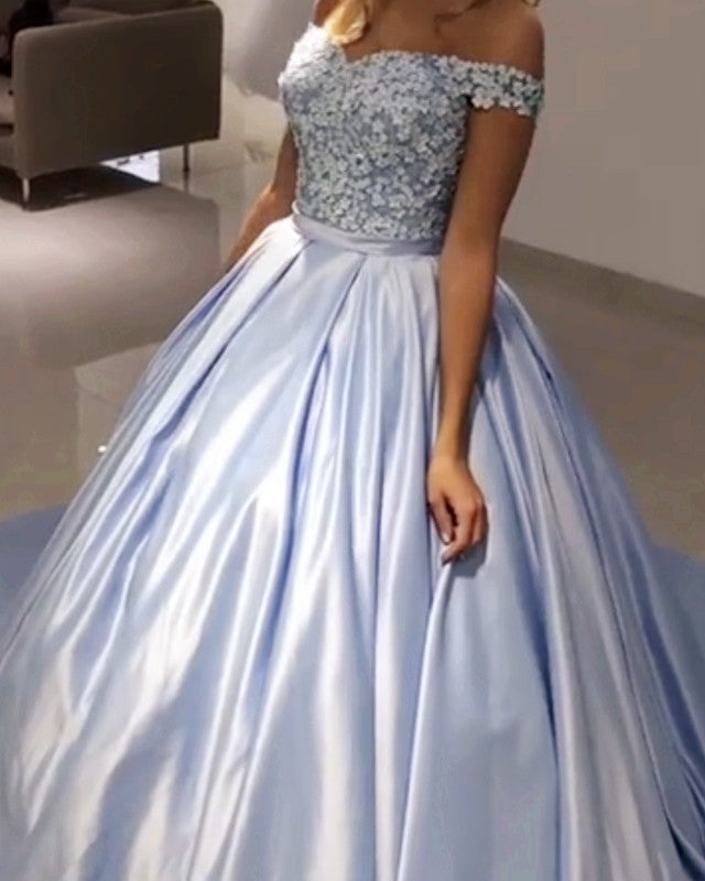 Lace Flowers Embroidery Satin Ball Gowns Quinceanera Dresses