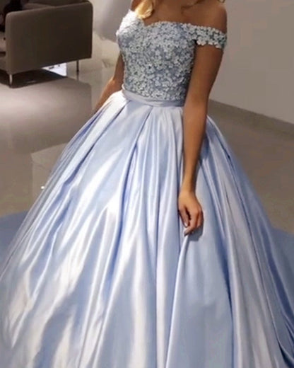 Lace Flowers Embroidery Satin Ball Gowns Quinceanera Dresses