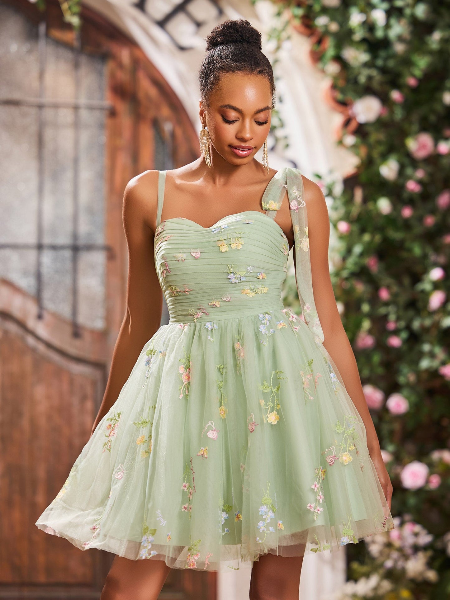 Appliqued Sweetheart Knee-length Sleeveless Dresses with Bow Dusty Sage