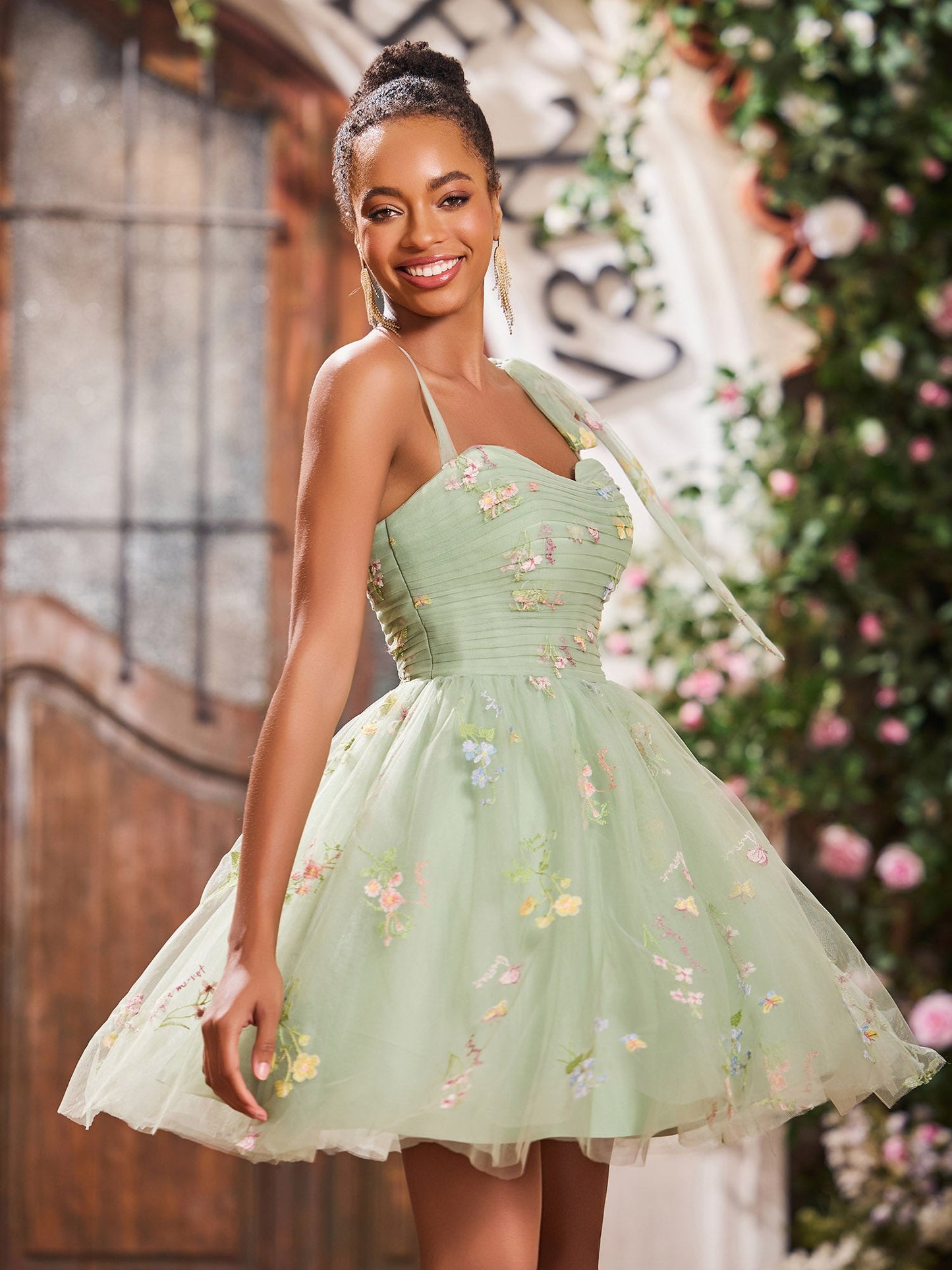 Appliqued Sweetheart Knee-length Sleeveless Dresses with Bow Dusty Sage