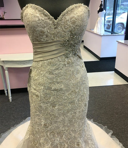 Luxurious Beaded Sweetheart Mermaid Court Train Wedding Dresses Lace Embroidery