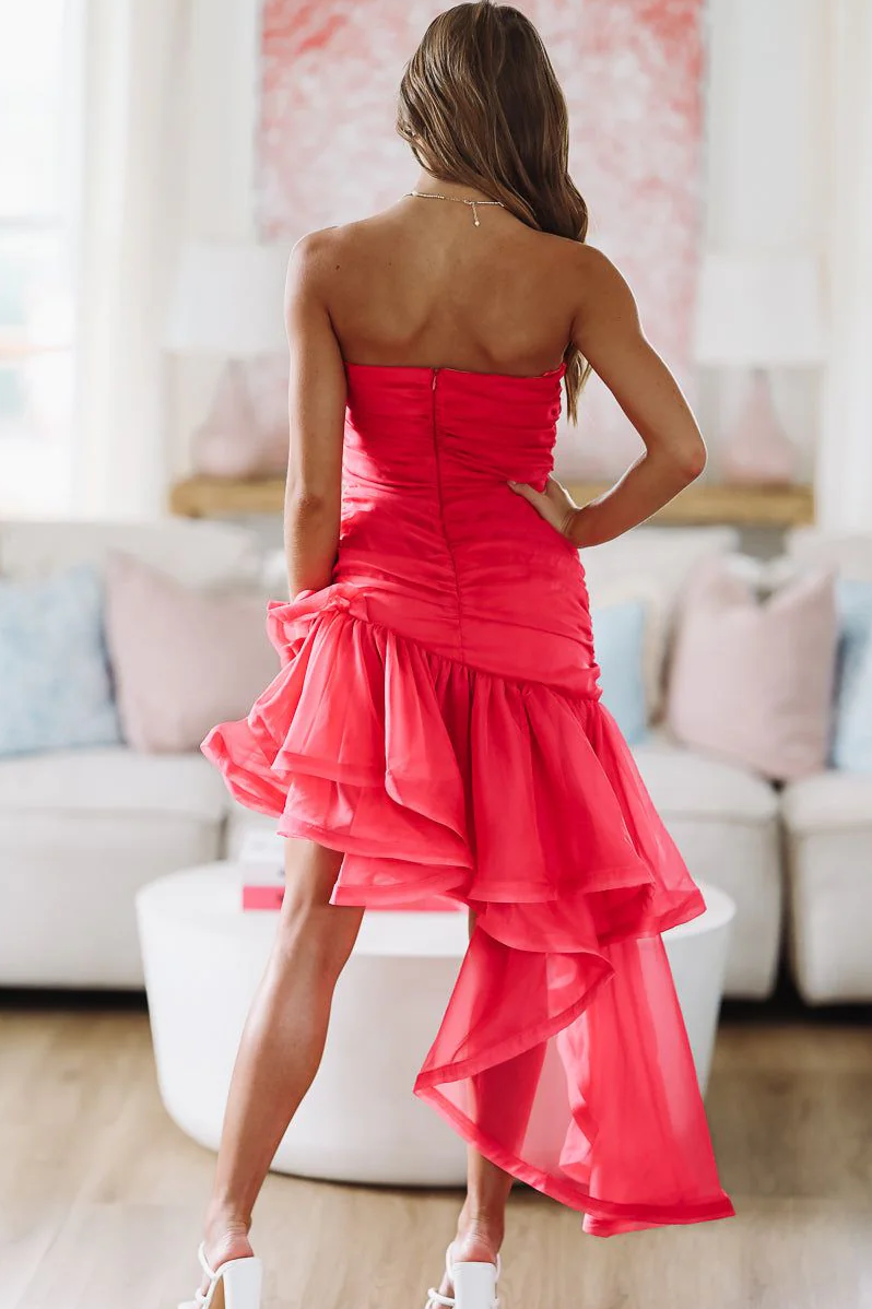 Strapless Pleated Sleeveless Uneven Ruffles Short Cocktail Homecoming Dress