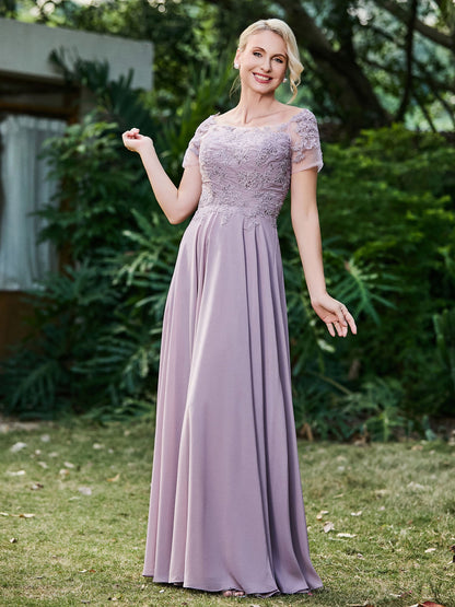 Flower Appliqued Chiffon Dress with Pleated Tahiti