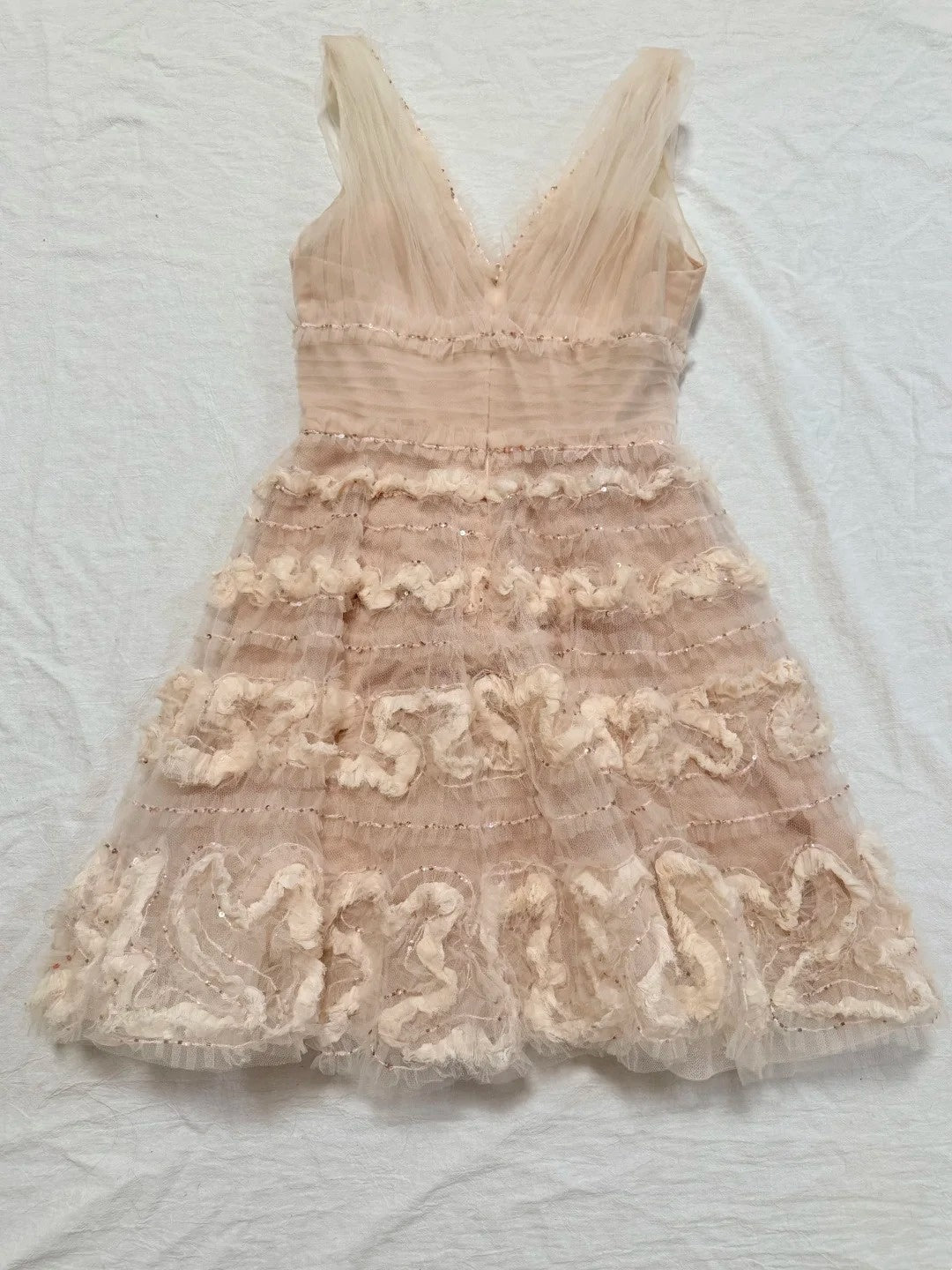 girlhomeshops-Nude Pink Tulle Sleeveless Midi Dress with Sequins and 3D Textured Patterns gh6312