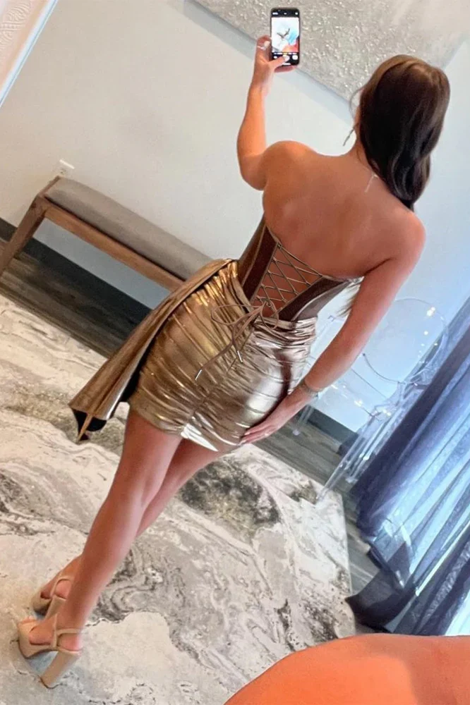 Metallic Strapless Beads Pleats Tight Sweetheart Short Homecoming Dress
