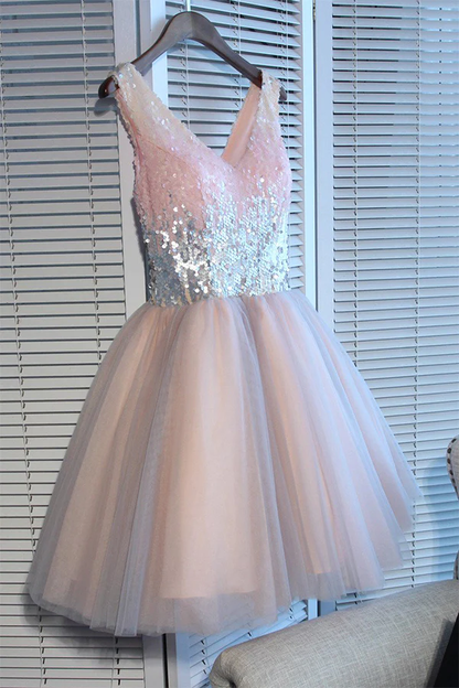 Sequined V-neck Tulle Homecoming Dress Sexy Shining Short Party Dress c3316