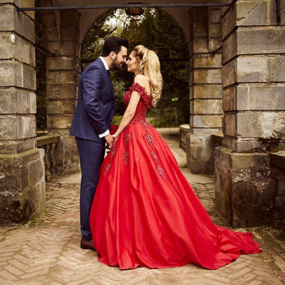 Off-the-shoulder Red Satin Ball Gowns Wedding Dresses Lace Beaded