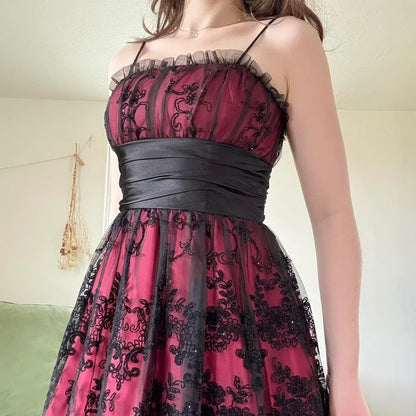 Retro Burgundy Spaghetti Strap Applique Sequin Design A-line Chiffon Satin Party Dress Homecoming Dress HZ1024