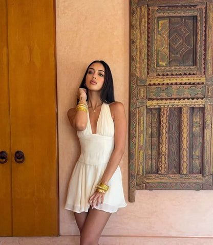 Simple Off-white Halterneck Deep V-neck Chiffon 17th Birthday Homecoming Dress cc4187