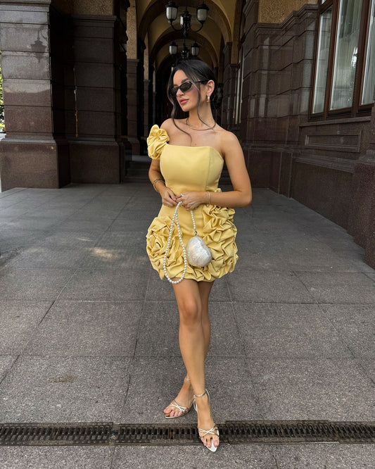 Elegant Yellow One-shoulder Flower Bud Pleated Waist 17th Birthday Homecoming Dress cc4328